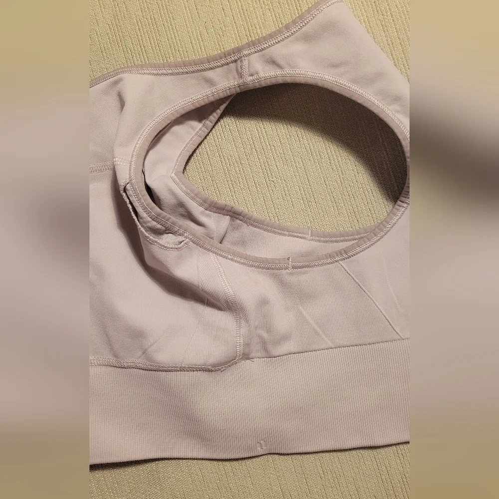 Lululemon Women's Lavender Sports Bra - Picture 3 of 5